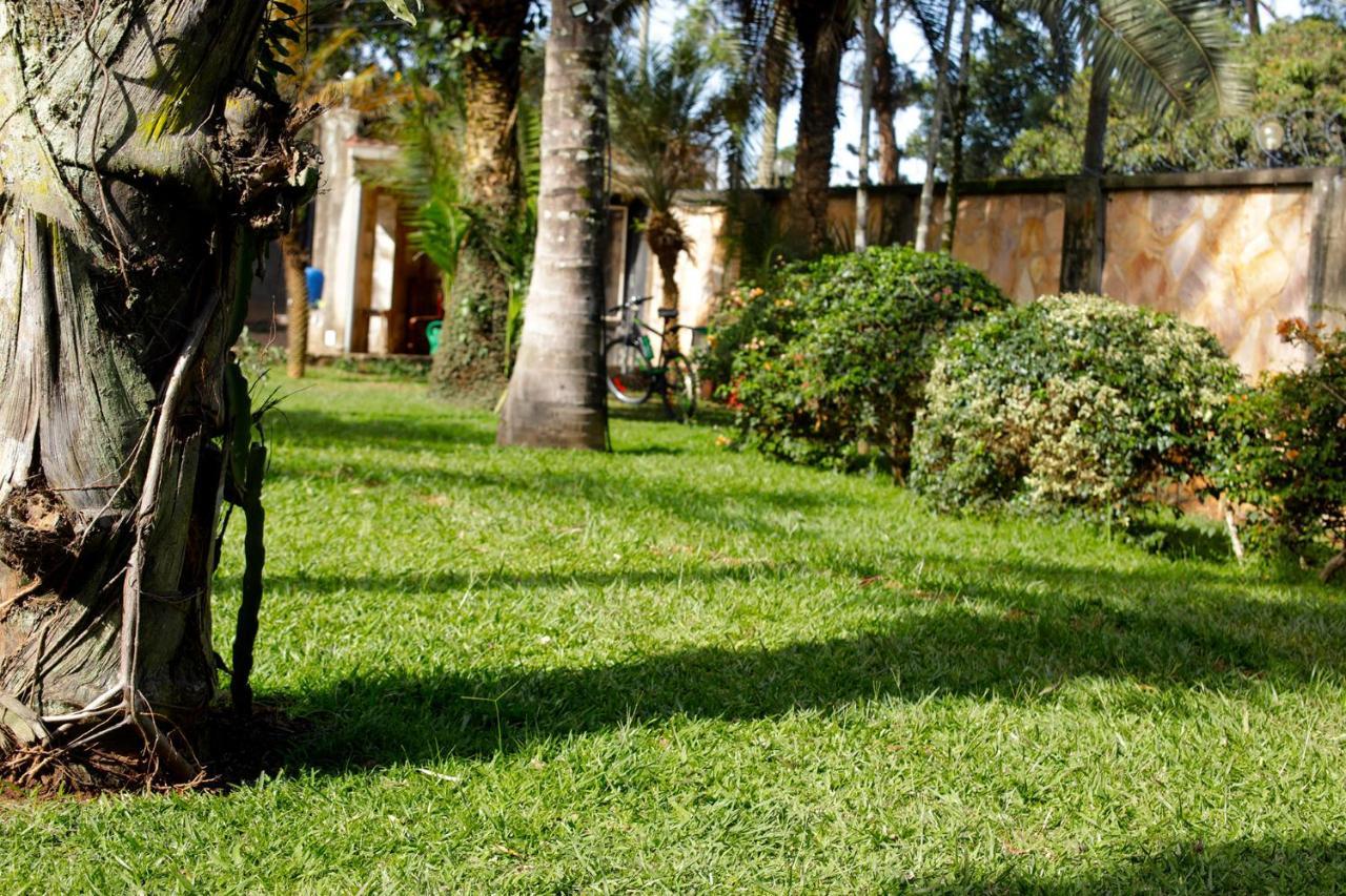 Entebbe Palm Hotel Εξωτερικό φωτογραφία