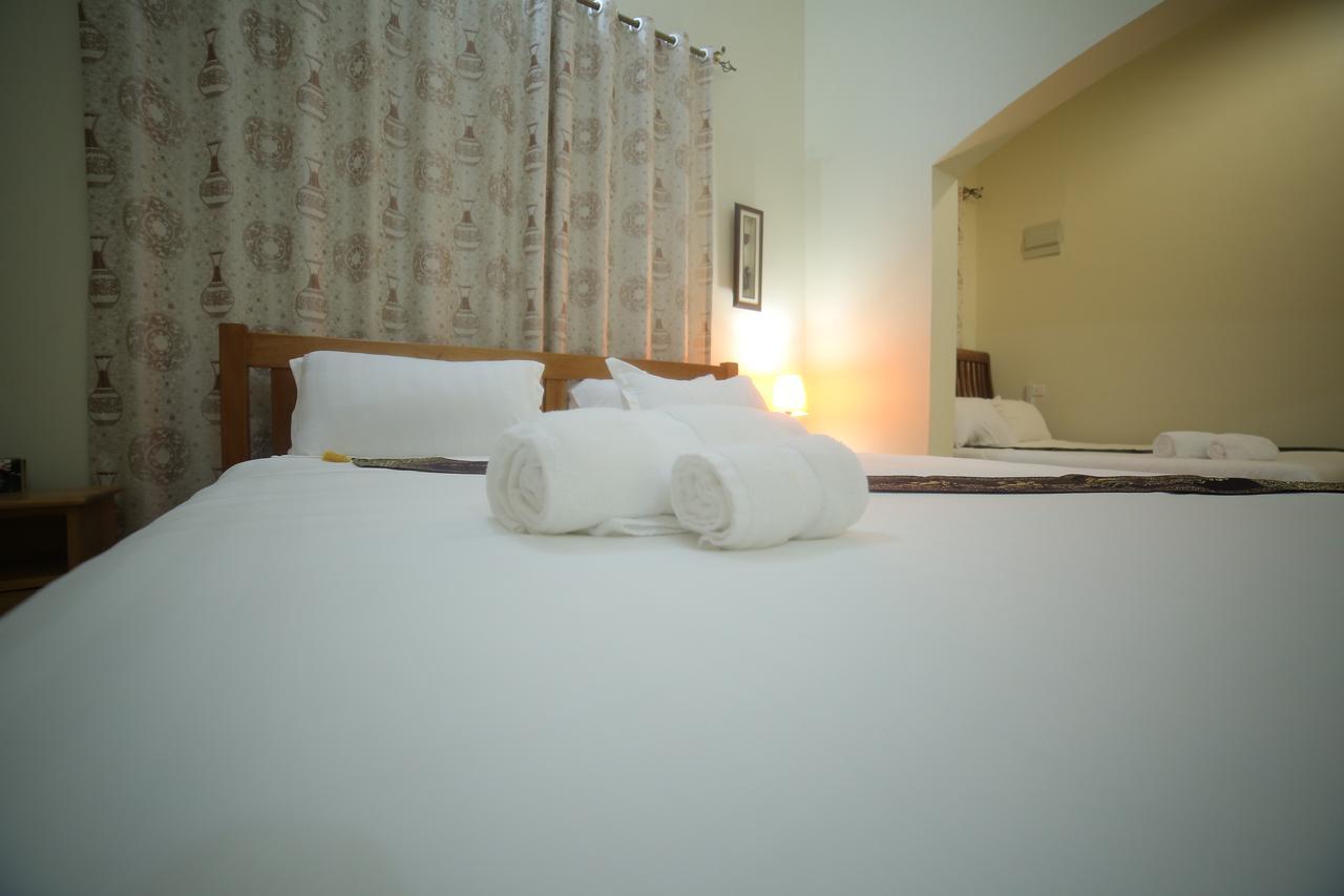 Entebbe Palm Hotel Εξωτερικό φωτογραφία
